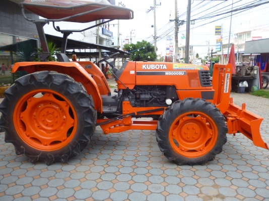 แทรกเตอร์คูโบค้า m5000 สภาพดีพร้อมใช้งาน มีผานดันหน้า เเละ ผานหลัง
