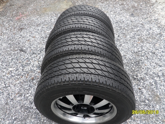 ขายแม็กLENSO 6รู ขอบ18 พร้อมยางNITTO 265/60R18 ยางปี10 สวยๆ 1 ชุด