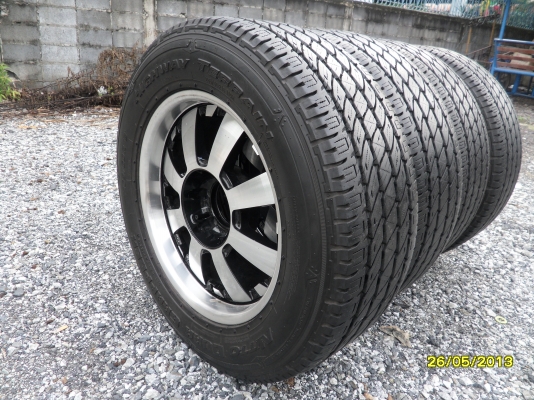 ขายแม็กLENSO 6รู ขอบ18 พร้อมยางNITTO 265/60R18 ยางปี10 สวยๆ 1 ชุด