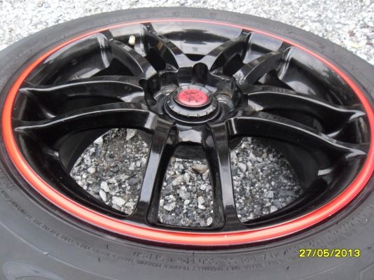 ขายแม็ก 4 รู100 114 ขอบ15 พร้อมยางDUNLOP 185/60R15 ยางปี11 สวยๆ 1 ชุด