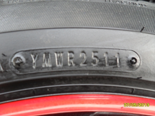 ขายแม็ก 4 รู100 114 ขอบ15 พร้อมยางDUNLOP 185/60R15 ยางปี11 สวยๆ 1 ชุด