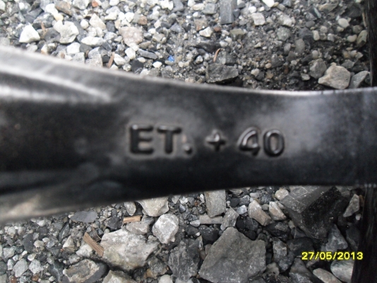 ขายแม็ก 4 รู100 114 ขอบ15 พร้อมยางDUNLOP 185/60R15 ยางปี11 สวยๆ 1 ชุด