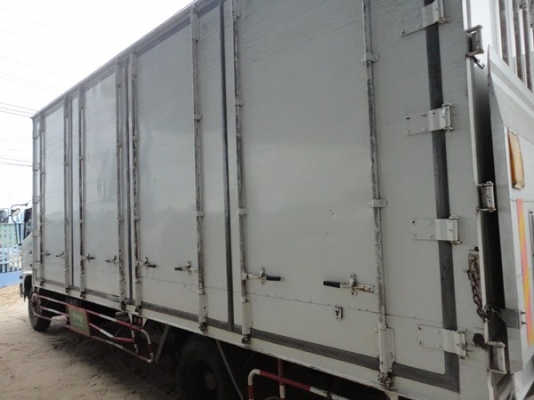 ขายFC9JLLAยาว6.50ตู้10บานพร้อมลิฟท้ายอลูมิเนียม