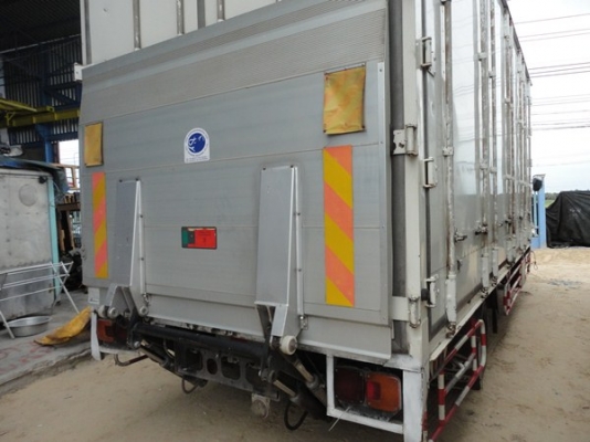 ขายFC9JLLAยาว6.50ตู้10บานพร้อมลิฟท้ายอลูมิเนียม