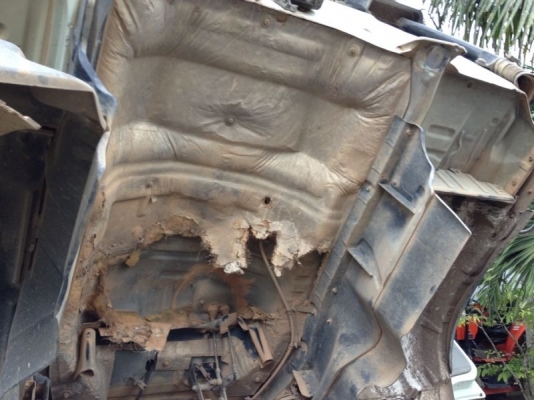 รถฮีโน่ 10 ล้อดั้ม FM3H 195 แรงม้า ปี 39 สนใจติดต่อ 081 - 6079515 รถฮีโน่ 10 ล้อดั้ม FM3H 195 แรงม้า ปี 39 สนใจติดต่อ 081 - 6079515