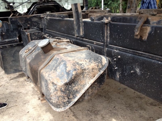 รถฮีโน่ 10 ล้อดั้ม FM3H  195 แรงม้า   สนใจติดต่อ 081 - 6079515