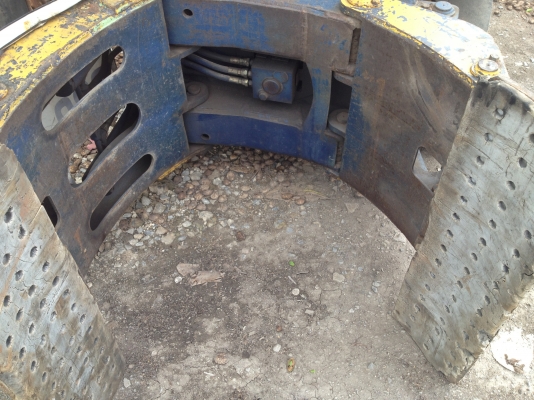 ขายฟอร์คลิฟ แบบหนีบ หมุนได้รอบ สภาพพร้อมใช้งาน ขายฟอร์คลิฟ แบบหนีบ หมุนได้รอบ สภาพพร้อมใช้งาน