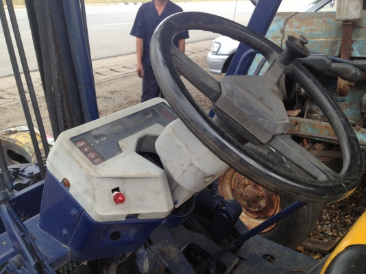 ขายฟอร์คลิฟ แบบหนีบ หมุนได้รอบ สภาพพร้อมใช้งาน ขายฟอร์คลิฟ แบบหนีบ หมุนได้รอบ สภาพพร้อมใช้งาน