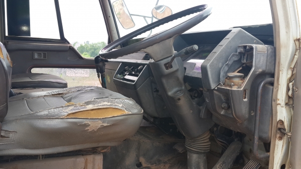 ขายด่วนไอ้หลงเบรคใหญ่สองเพลาสภาพเดิมๆMITSUBISHIFN527MTD46##ราคาแบบนี้หายากรีบจอง