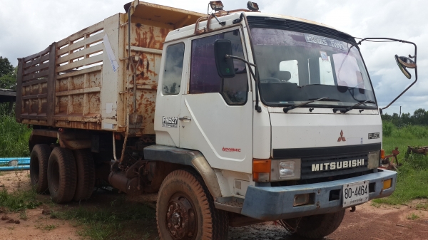 ขายด่วนไอ้หลงเบรคใหญ่สองเพลาสภาพเดิมๆMITSUBISHIFN527MTD46##ราคาแบบนี้หายากรีบจอง