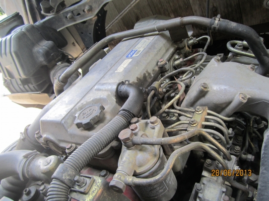 HINO-MEGA6ล้อสภาพสวยพร้อมใช้5.50เมตร HINO-MEGA6ล้อสภาพสวยพร้อมใช้5.50เมตร