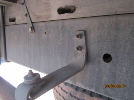 HINO-MEGA6ล้อสภาพสวยพร้อมใช้5.50เมตร HINO-MEGA6ล้อสภาพสวยพร้อมใช้5.50เมตร