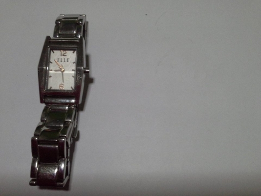 นาฬิกาข้อมือผู้หญิง  ELLE  ของแท้