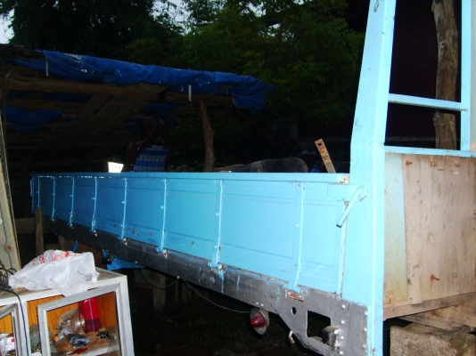 ขายกระบะพื้นเรียบรถบรรทุกหกล้อ