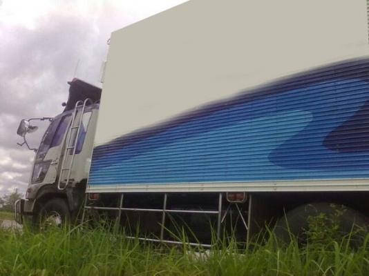 รถบรรทุก 10 ล้อตู้เย็น ยี่ห้อ HINO รุ่น FL3H 195 แรงม้า