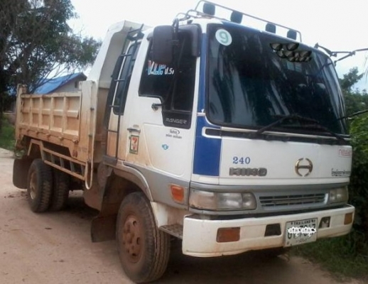 HINO FD 220 HP JO8C หกล้อดั๊มพ์ สมอทอง กระบะดั๊มพ์เหล็ก 6 ตันยิงหน้าความยาว 3.60 เมตรสภาพสวย เครื่องแน่นแรงดีไม่มีเยิ้มเลย ภายในเก๋งคอนโซลสวยครบพร้อม แอร์เย็น พ.เพาเวอร์ ก.ไฟฟ้า ระบบเบรคทริ๊ปฟี้ ช่วงล่างคัชซีสวยเดิมๆ ยาง 8.25 ขอบ 16 สภาพดี 70\% พร้อมบรรทุก HINO FD 220 HP JO8C หกล้อดั๊มพ์ สมอทอง กระบะดั๊มพ์เหล็ก 6 ตันยิงหน้าความยาว 3.60 เมตรสภาพสวย เครื่องแน่นแรงดีไม่มีเยิ้มเลย ภายในเก๋งคอนโซลสวยครบพร้อม แอร์เย็น พ.เพาเวอร์ ก.ไฟฟ้า ระบบเบรคทริ๊ปฟี้ ช่วงล่างคัชซีสวยเดิมๆ ยาง 8.25 ขอบ 16 สภาพดี 70\% พร้อมบรรทุก