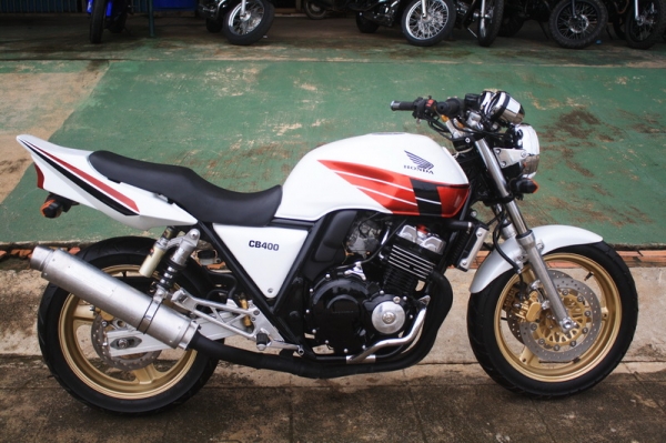 ขายCB400 ปี 97 (นางฟ้า)  สรรพสามิตตัวจริง 79,000บาท