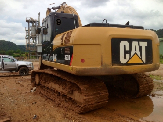 ขายด่วน!!! CAT 320D ไมล์ 7000 ชม. สภาพสวยพร้อมใช้งานค่ะ