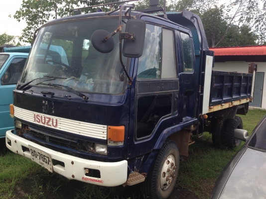 ISUZU ROCKY 175 HP 6BG1 หกล้อดั๊มพ์ ช่วงล่างใหญ่คัชซีสวยมากๆ กระบะดั๊มพ์เหล็ก 6 ตันยิงหน้าความยาว 3.60 เมตรสภาพดี เครื่องแห้งดีไม่เยิ้ม ภายในคอนโซลสวยครบ พวงมาลัยเพาเวอร์ ระบบเบรคทริ๊ปฟี้ ช่วงล่างยาง 8.25 ขอบ 16 สภาพดี 70\% พร้อมบรรทุกพร้อมใช้งาน เอกสารทะเ