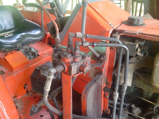 รถไถนา Kobota L1-185 -4 WD นำเข้า