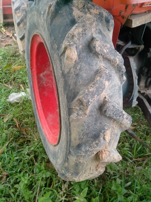 รถไถนา Kobota L1-185 -4 WD นำเข้า