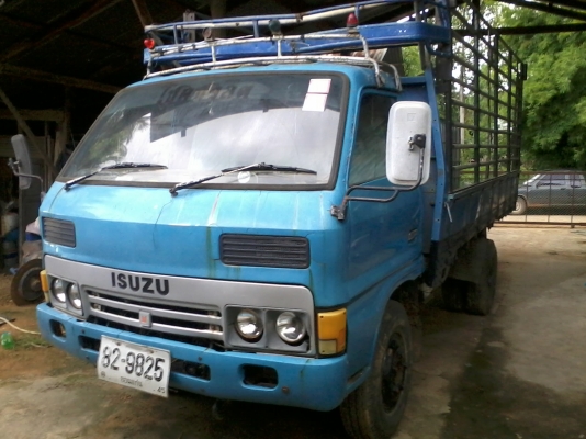 ขายรถบรรทุก6ล้อ ISUZU KS 110 แรง บรรทุก10ตันสบายครับ