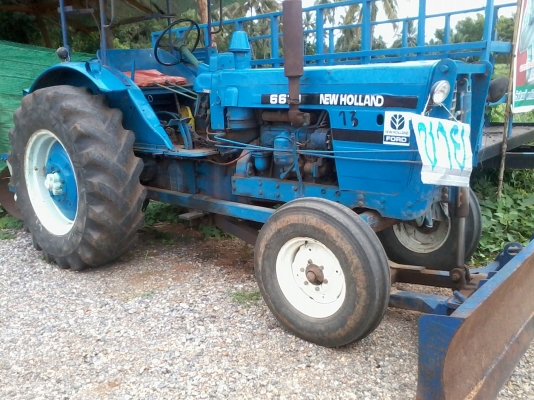 ขายรถไถใหญ่ FORD MT3 รถนอกผาน6ผานดันหน้า พร้อมใช้งานครับ