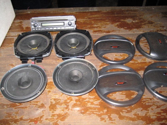 ขายเครื่องเสียง cd ทั้งชุดตามรูป 600 b. ไม่รวมส่ง