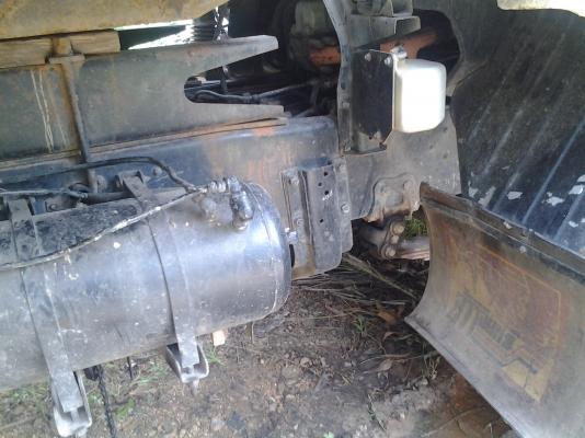 ขายรถ 10 ล้อ ดั๊ม Hino F 18 เครื่อง 185 สโลกลาง คัทซีสวย เครื่องดี ดั๊ม 2 เพลา ยางเต็ม แอร์เย็น ไม่มีผุ พวงมาลัยเพาเวอร์