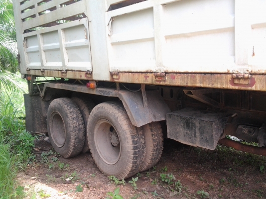 ขายรถ 10 ล้อ ดั๊ม Hino F 18 เครื่อง 185 สโลกลาง คัทซีสวย เครื่องดี ดั๊ม 2 เพลา ยางเต็ม แอร์เย็น ไม่มีผุ พวงมาลัยเพาเวอร์