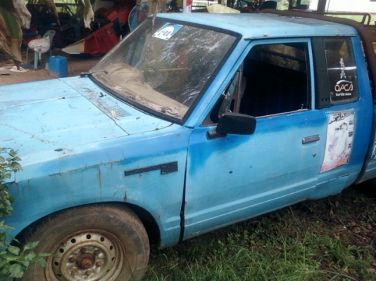 ดั้สสัน   แค๊ป  เบนซิน  สภาพเดิมๆ  มีทะเบียน  เครื่องยนต์ไม่มีปัญหา