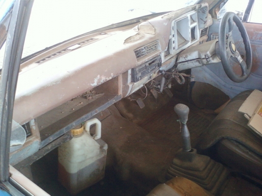 ดั้สสัน   แค๊ป  เบนซิน  สภาพเดิมๆ  มีทะเบียน  เครื่องยนต์ไม่มีปัญหา