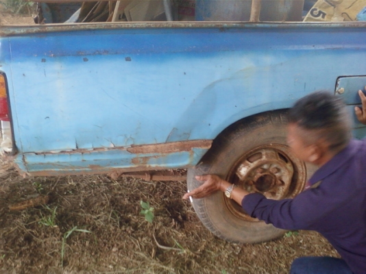 ดั้สสัน   แค๊ป  เบนซิน  สภาพเดิมๆ  มีทะเบียน  เครื่องยนต์ไม่มีปัญหา