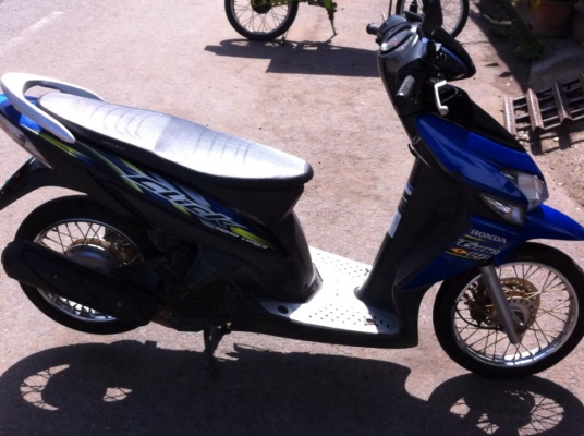 ขาย ฮอนด้า คลิก ปี 51 เครื่องเดิม สตาร์ทง่าย วิ่งดี ตามสภาพราคา 12,500 บาท เอกสารพร้อมโอน ติดต่อ 080-1668880 เอ็ม
