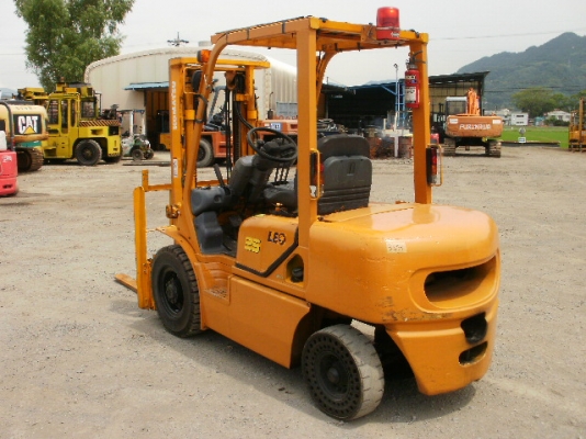 ขายฟอร์คลิฟต์ KOMUTSU  FD25-12 (DIESEL), เกียร์ MT, SIDE SHIP, ล้อหน้าคู่ , เสา  3 M  สภาพพร้อมใช้งาน  เดิมแท้จากญี่ปุ่น