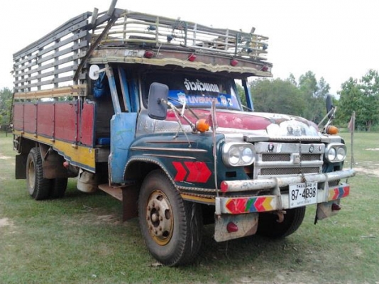 ***ขายแล้วครับขอบคุณ Truck2handขาย 6ล้อหัวยาวไม่ดั๊ม ช่วงล่างใหญ่สวยๆ ISUZU TXD50 วางเครื่อง6BD1 165Hp(ลงเล่ม) แห้งๆฟิตดีเครื่องแรงไม่หลวม ช่วงล่างใหญ่เฟืองท้าย200หมวกเจ๊ก คัสซีสวยเดิมทั้งเส้น  มีบวมซับในบ้างนิดๆหน่อย ไม่ผุไม่ดาม สโลวกลางครบ กระบะคอกไม้ปู