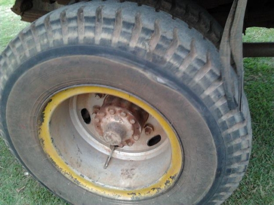 ***ขายแล้วครับขอบคุณ Truck2handขาย 6ล้อหัวยาวไม่ดั๊ม ช่วงล่างใหญ่สวยๆ ISUZU TXD50 วางเครื่อง6BD1 165Hp(ลงเล่ม) แห้งๆฟิตดีเครื่องแรงไม่หลวม ช่วงล่างใหญ่เฟืองท้าย200หมวกเจ๊ก คัสซีสวยเดิมทั้งเส้น  มีบวมซับในบ้างนิดๆหน่อย ไม่ผุไม่ดาม สโลวกลางครบ กระบะคอกไม้ปู