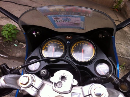 CBR 150 ปี 51 ไมล์เหลือง กุญแจใหญ่ สีน้ำเงิน ดำ สภาพเดิม รถสวย ไม่มีควันขาว เครื่องแน่นๆ ภาษี พรบ.ไม่หมด