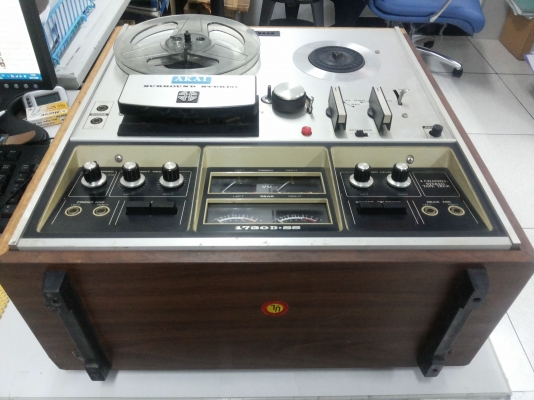 ขายเทปโบราณ ยี่ห้อ AKAI ใช้งานได้