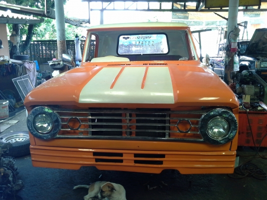 ขาย dodge 100
