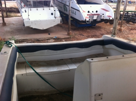 ขายโมลเรือ 27 ฟุต สภาพดี พร้อมใช้งาน