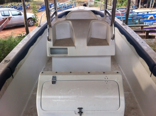 ขายโมลเรือ 27 ฟุต สภาพดี พร้อมใช้งาน