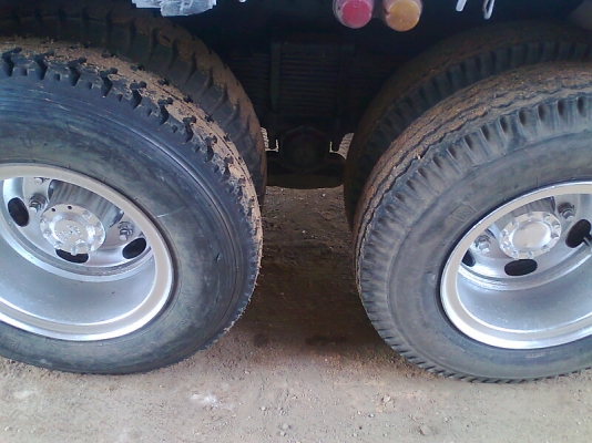 ขาย..สิบล้อ HINO FL1J รถปี 48 มีกระบะเหล็กแบบดั้มได้ รถสวย มีแอร์ มีทะเบียนครบ.