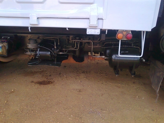 ขาย..สิบล้อ HINO FL1J รถปี 48 มีกระบะเหล็กแบบดั้มได้ รถสวย มีแอร์ มีทะเบียนครบ.