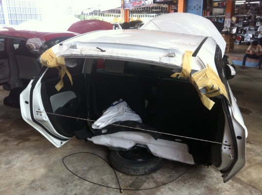 ขายหัวรถตัดและอะไหล่ MAZDA 2  เครื่องยนต์แท้ 1500 C.C เกียร์ MT  เหมาะกับอู่และลูกค้าที่ต้องการเครื่องยนต์และอะไหล่ที่สมบูรณ์ !!!! พาร์ทแท้นำเข้าจากญี่ปุ่น!!