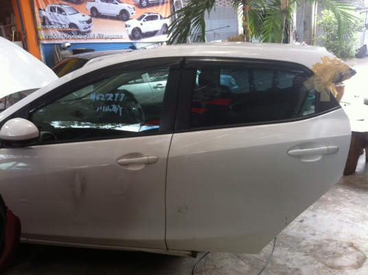 ขายหัวรถตัดและอะไหล่ MAZDA 2  เครื่องยนต์แท้ 1500 C.C เกียร์ MT  เหมาะกับอู่และลูกค้าที่ต้องการเครื่องยนต์และอะไหล่ที่สมบูรณ์ !!!! พาร์ทแท้นำเข้าจากญี่ปุ่น!!