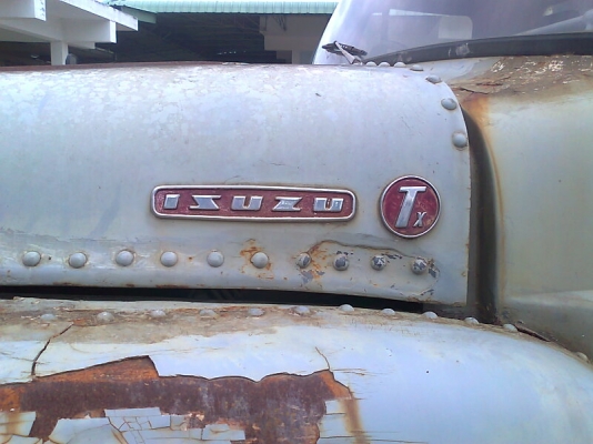 ขาย..รถหกล้อดั้ม ISUZU TX เครื่องยนต์ DA120 จำนวน 125 แรงม้า เครื่องดี คัสซีสวย มีแอร์ มีพวงมาลัยเพาเวอร์เบาแรง มีทะเบียนครบ.