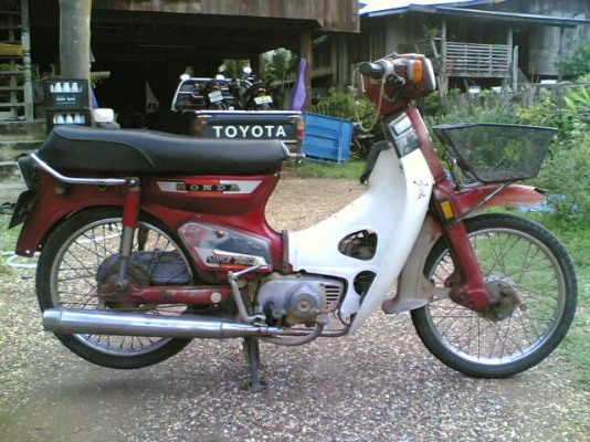 ขาย C700 ทะเบียน(ชุดโอนไม่ได้ตาม)ทะเบียนขาดเกิน 3 ปี เครื่องดี Cdi จากโรงงานอะไหร่เดิมๆโครงไม่ผุขาย 6900