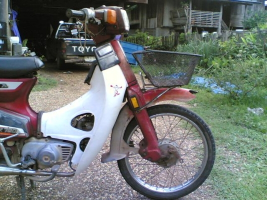 ขาย C700 ทะเบียน(ชุดโอนไม่ได้ตาม)ทะเบียนขาดเกิน 3 ปี เครื่องดี Cdi จากโรงงานอะไหร่เดิมๆโครงไม่ผุขาย 6900