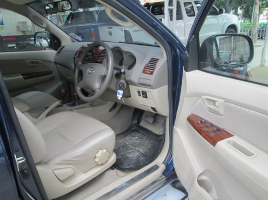 vigo 3.0G AT 4WD Double Cab สีน้ำเงิน ปี2007